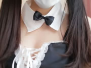 Chica china linda con grandes pechos